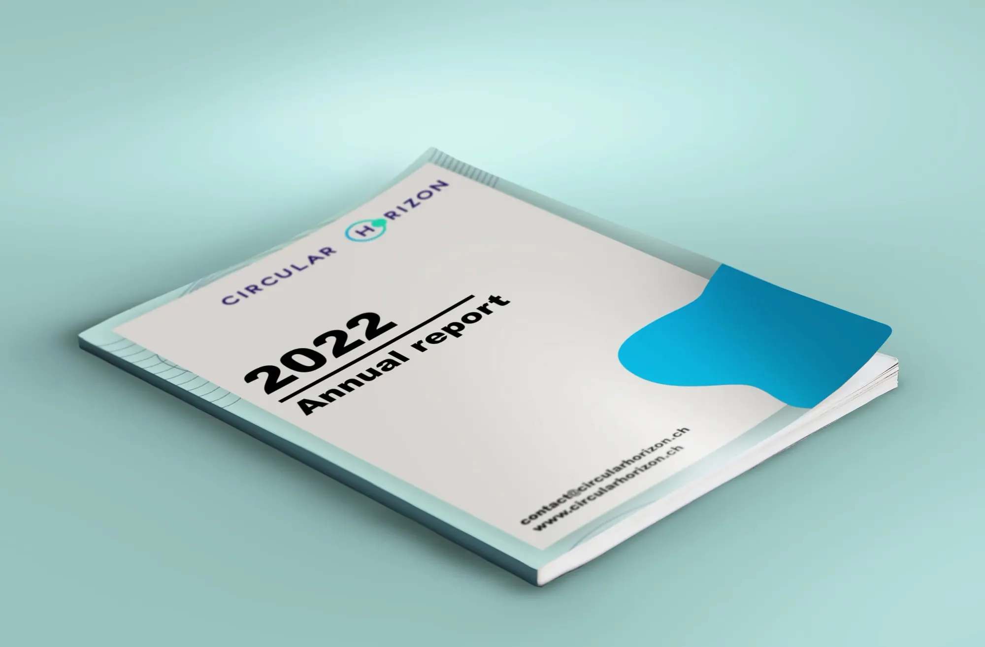 Couverture du rapport annuel 2022 de Circulaire HORIZON, avec un design minimaliste et un logo en haut à gauche.